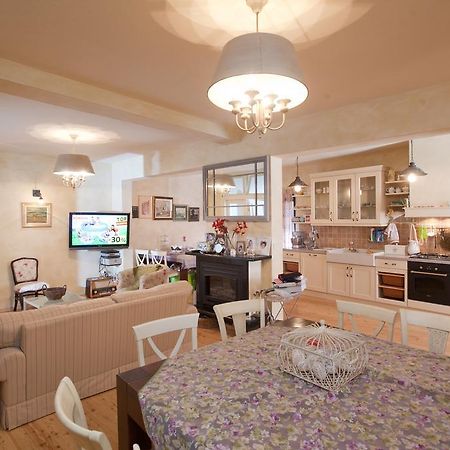 Apartments Glusac Podgora Rom bilde
